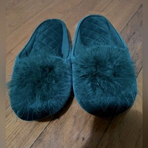 NWOT slippers